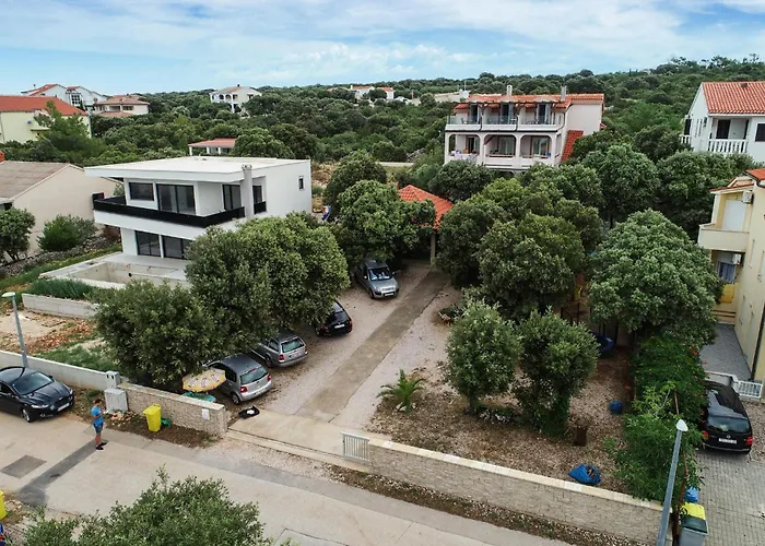 Appartement 1 Bedroom Stunning In *