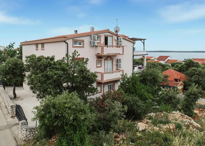 1 Bedroom Stunning In Appartement