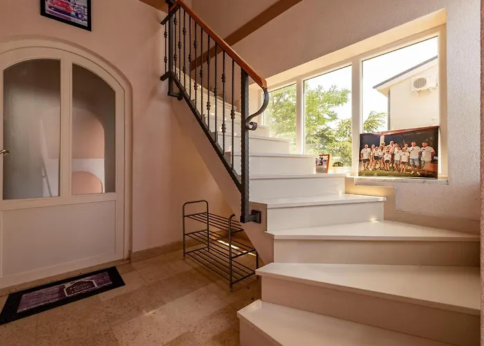 1 Bedroom Stunning In Appartement *