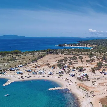 1 Bedroom Stunning In *