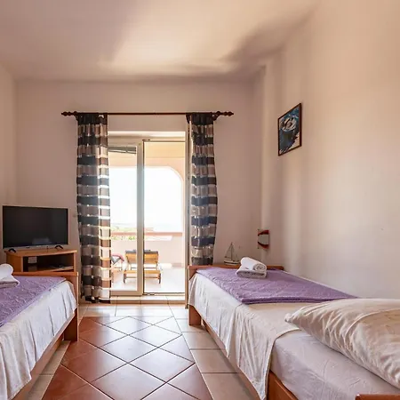 Pet Friendly In With Wifi Apartament