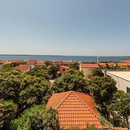 Διαμέρισμα Awesome Apartment In Mandre With Wifi *