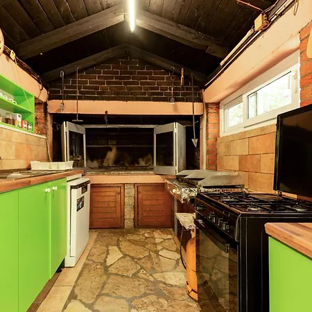 Apartament Pet Friendly In With Wifi Mandre