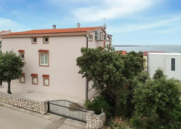 1 Bedroom Stunning In Апартаменты