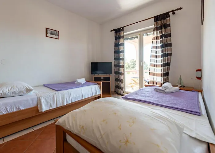 1 Bedroom Stunning In Мандре